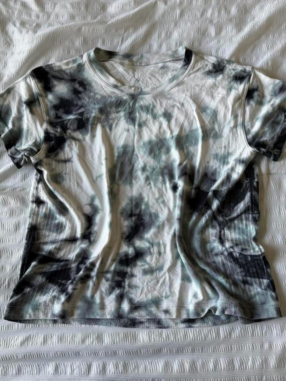 Tie-Dye Short Sleeve Tee in Black and White